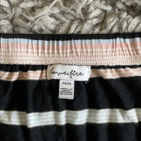 Off The Shoulder Blouse ❤️❤️ - Picture 3 of 3